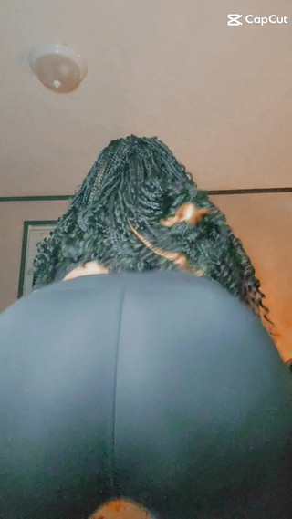 Eva Godiva: Sexy twerk škádlení