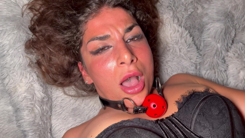 Smae production: Ich Öffne Den Hintern Einer Kurvigen Latina-milf Mit Meinem Riesigen Schwanz