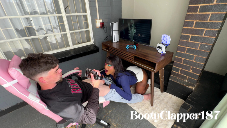 BootyClapper187: Nadržený běloch přeruší černou hráčku a ona ho udělá dvakrát