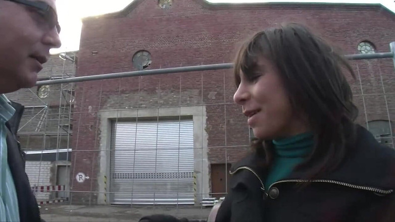 Muschi movie official: 섹시한 금발의 몸집이 작은 자지를 핥는 노년과 젊은 보지