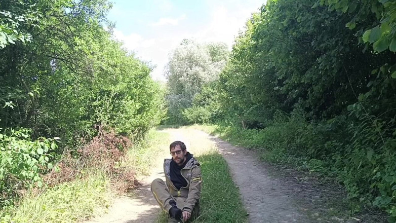 kickerscooter: Ryzykowne na opustoszałej połące / Ryzykowne samotne wyprawa na świeżym powietrzu