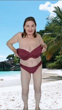 Bikinili seksi nine büyük memelerle azdırıyor
