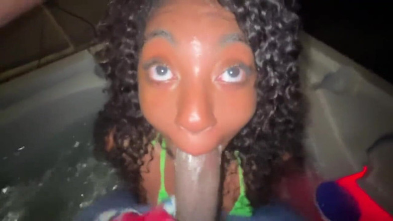 Fijii pornbox: Mesin waktu bak mandi air panas di lubang pantatku omg...