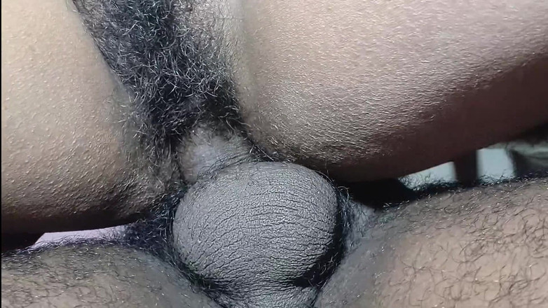 Gomathy: Ngentot istriku dengan gaya dogg habis-habisan