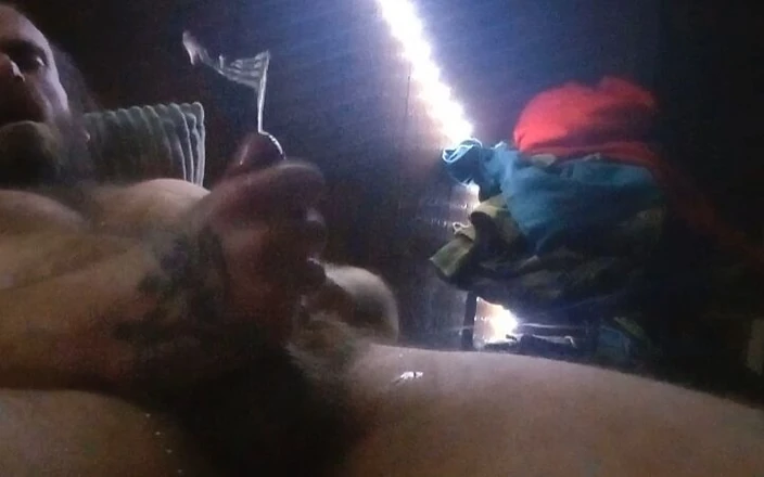 Rob Strokes: Взорвала массивную порцию спермы на всю меня