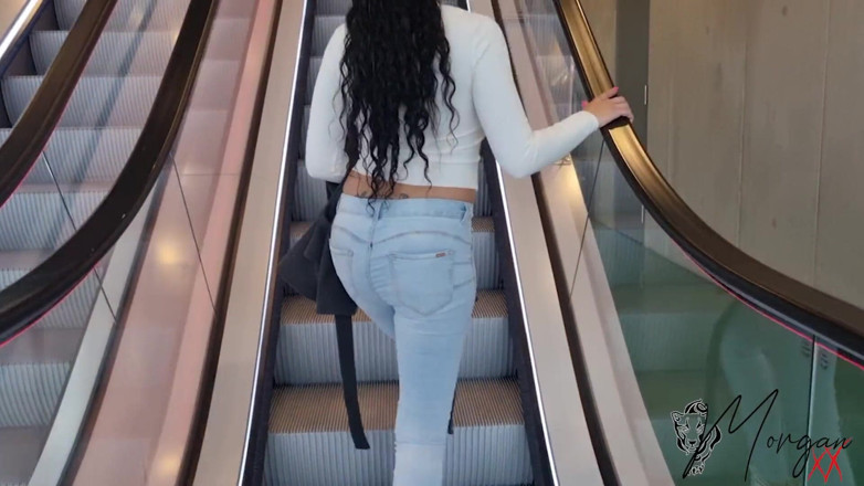 Cumbizz: Primero mear y luego follarme anal - lluvia dorada anal