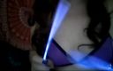 AsiaLuvDoll: Bikini, asiatisches ravergirl im club wird zu verspielt und beginnt...