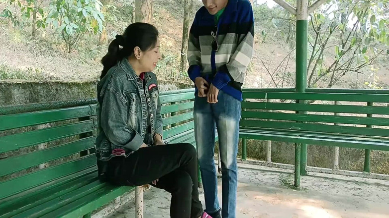 Anjalisingh_sexy: Băiat indian student de 18 ani sex incitant cu matură desi...