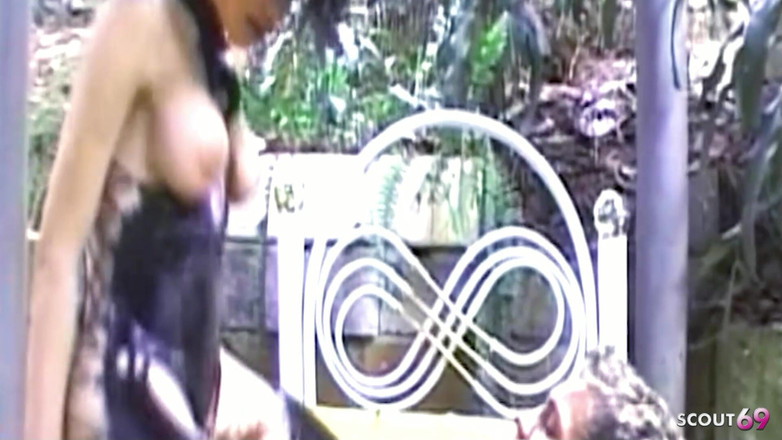 Shemale TS Collection: Латинскую транссексуалку с большими сиськами Marcia анально трахнули соседи на улице