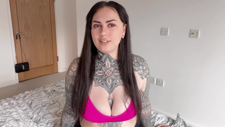 Miss Valentina: Binge pe Perfecțiunea mea