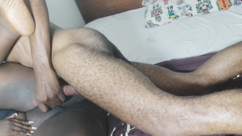 Mandigo in waps: BBW ssanie długiego kutasa zostaje zerżnięta i cipki zalana