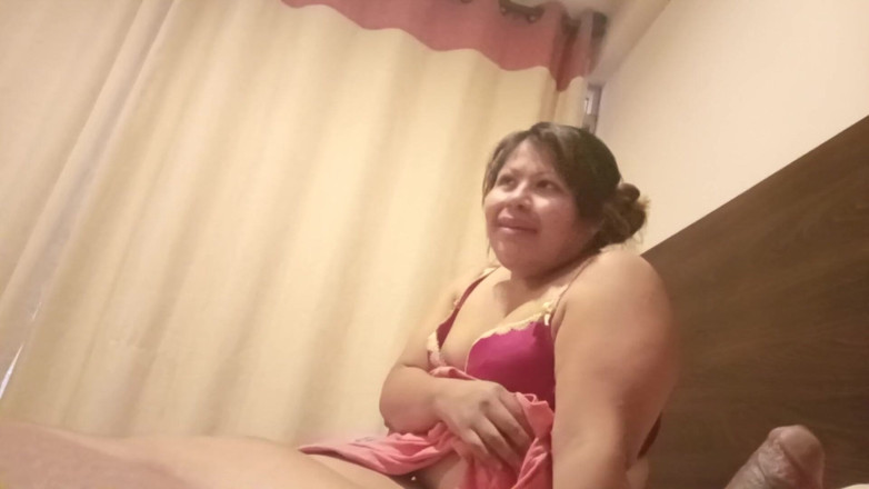 Moo DBOXXX: Eu faço sexo com uma única madrasta que conheci no Facebook