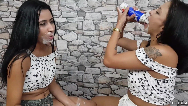 MF Fetish: Creamy Kisses