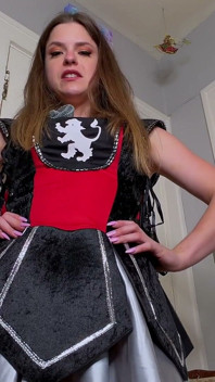 Kat Snow je středověký rytíř Femdom JOI 4K POV bitva poražený podání čeká!