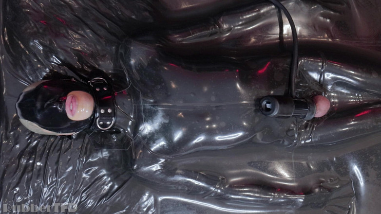 RubberTFD: V11 Vv11 [pp प्रशिक्षण]