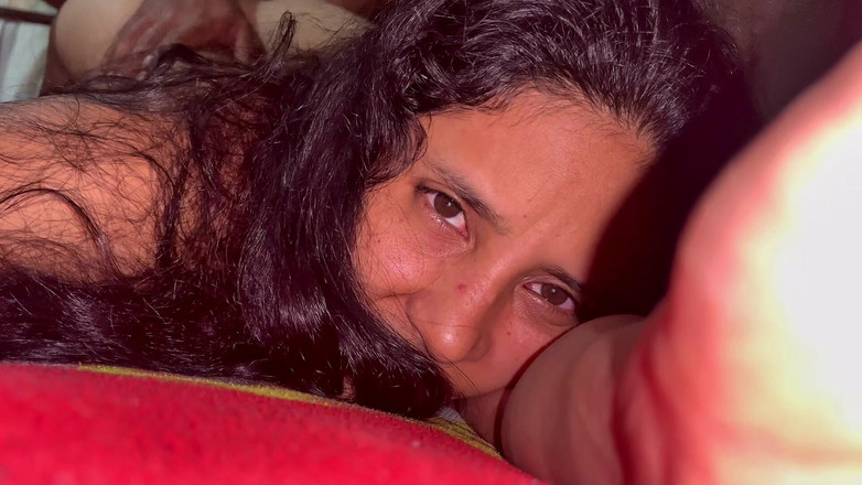 Gilversexy: Angefordertes video, dieses college-mädchen fickt lecker und wird hart gefickt