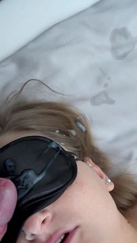 Nic netušící v prdeli - Přirozeně teen, Lina