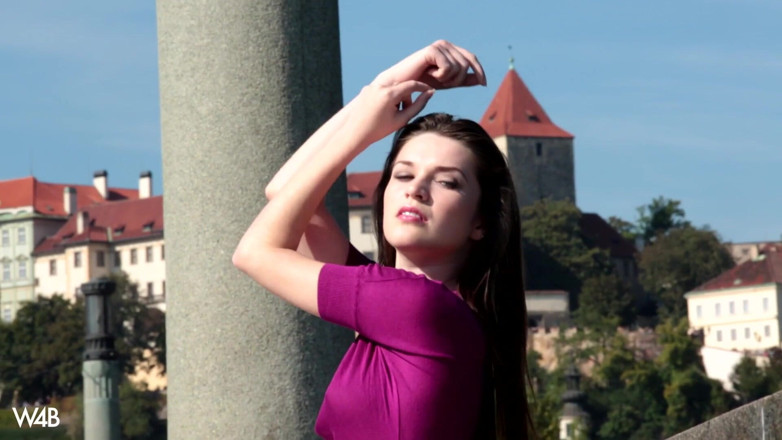 Watch4beauty: Filmare de modă cu Serena