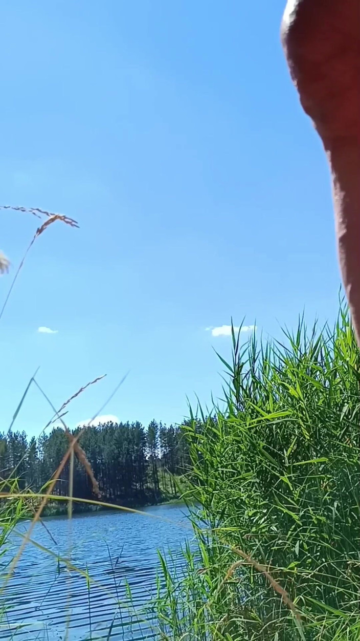 Ole63: Ik ontspan bij het meer, op een verlaten plek.