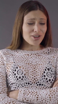 Váš šéf Talia Mint vás nutí honit si za trest