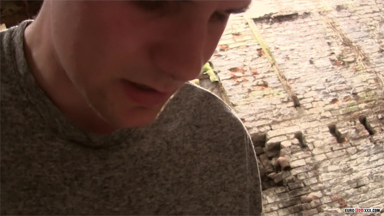 Euro boy xxx: JOE křižuje pro ptáka