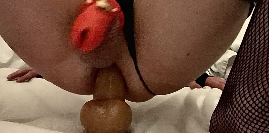 Eve Sissy: Banci kenyal ngentot dildo besar