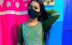 德西印度可爱少女在幕后撒尿并用语音孟加拉语洗澡之前做爱