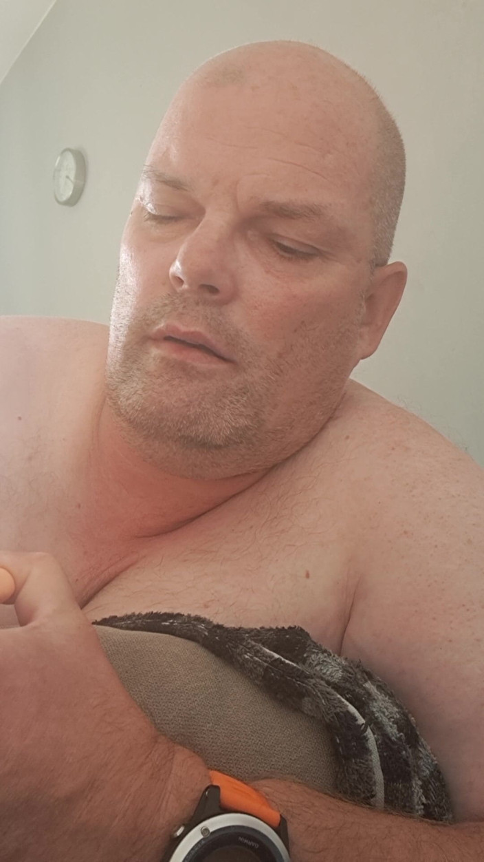 Fickspecht: An Ass Fuck with Dildo in the Morning Drives Away...