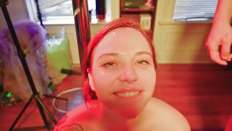 PNW Porn: Slut Wife Sucking Two Cocks Nearly Loses an Eye