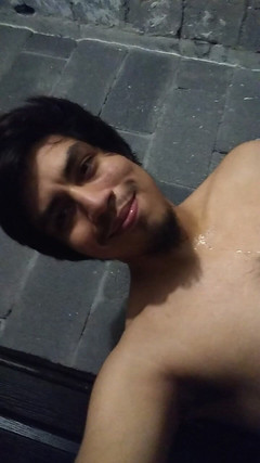 AlexAlejandro13: Sweating a Lot From the Chest