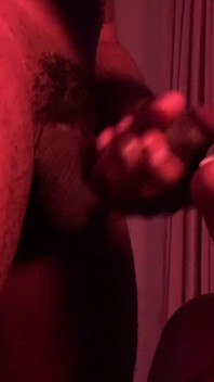 Pingando: Stripper chupa pau e recebe um facial tarde da noite!