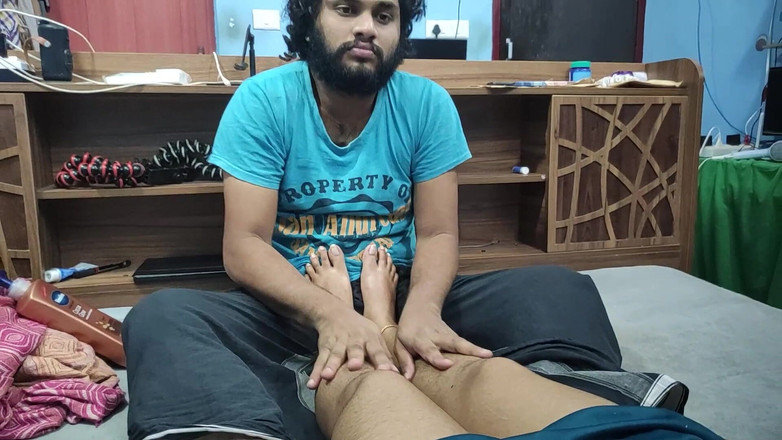 Vaigavarun Feet romance: Massagem nos pés