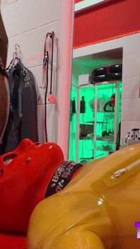 Facesitting Lesson: He Is Completely Addicted to His Rubber Goddess's Latex Ass