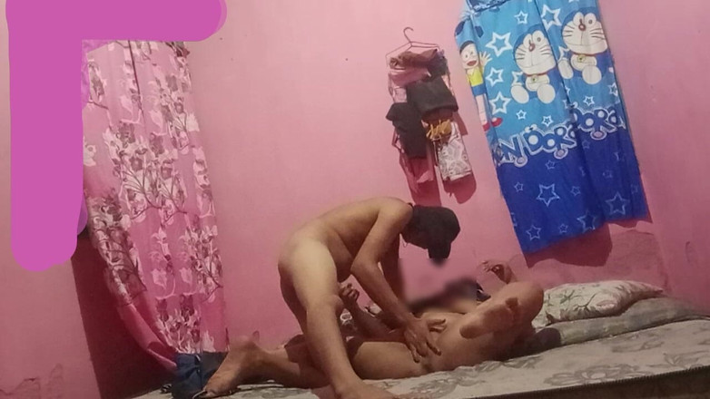 Citra: एक लड़की जिसके पास बड़ा लंड है xx