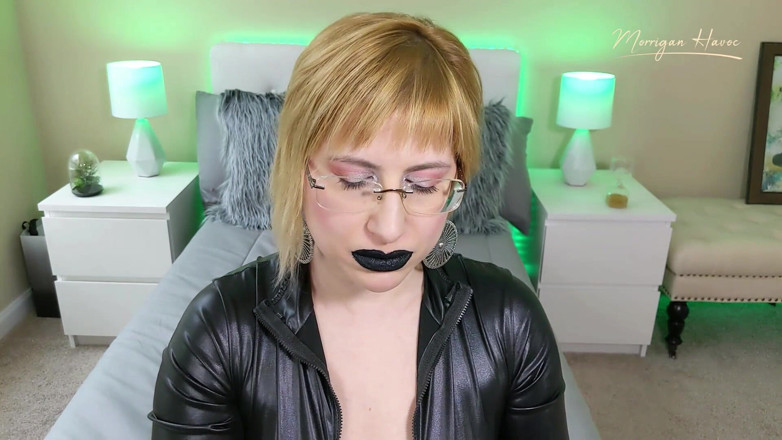 Morrigan Havoc: Dává si černou rtěnku