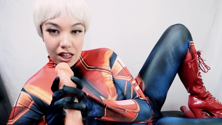 Little Puck: Mamma Marvel Bangs Peter Parker POV