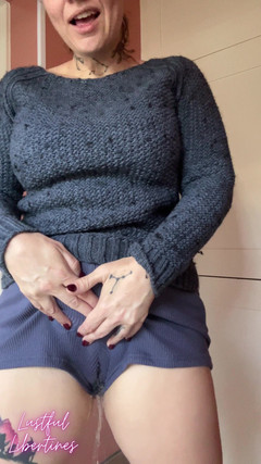 Lustful Libertines: Désespoir, Short, Mouillage