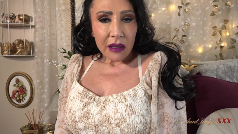 Aunt Judy's XXX: Auntjudysxxx - büyük memeli olgun üvey annen Nicole Dupapillon onu sikmene izin...