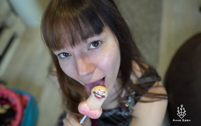 Anne Eden: 第一人称视角 - 美丽的口交与大量射精！！