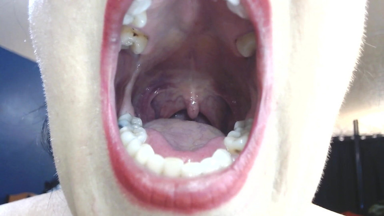 Abby Anna: Внутри моего большого языка зубы Uvula