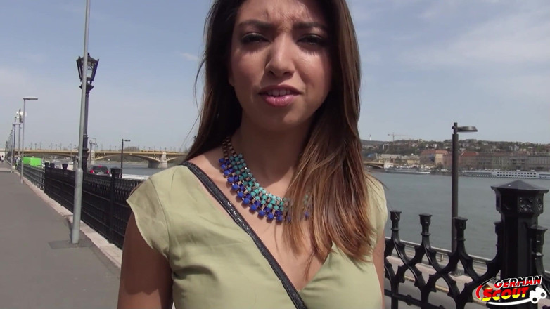 German Scout: Niemiecka skaut - mała nastolatka Frida Sante