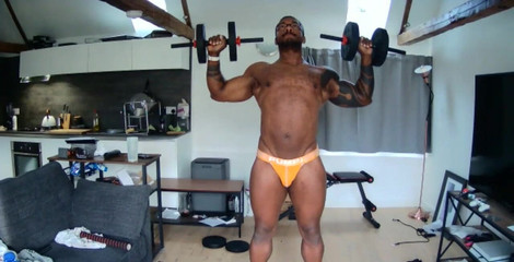 Amadeus: Stream Iniziato 11/16/2020 09:51 Am allenamento a casa grande e arrapata