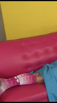 Ivy Winters se probudila do dobrého šukání na gauči