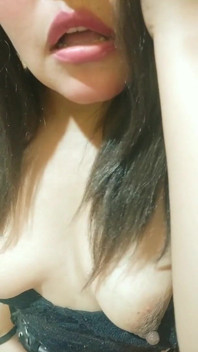 Squirting Vein Showing Fully Open Vagina
