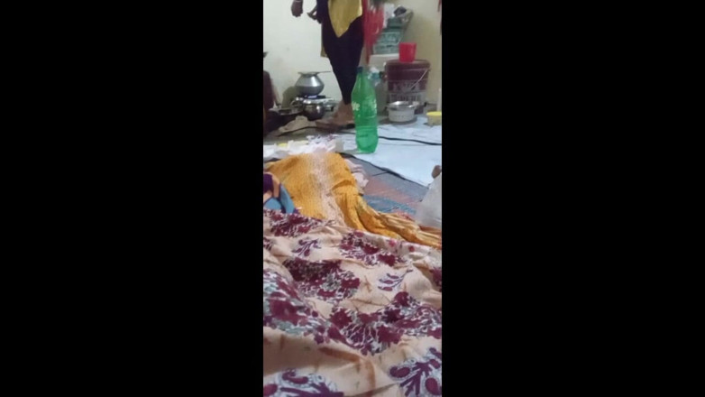 Bengaliauntykichut: I Was Cooking and the Guy Masturbated Behind My Back....