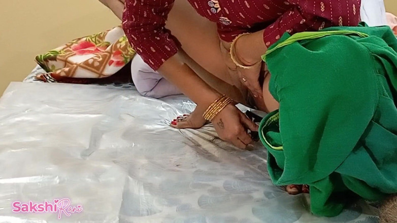 sakshi_raniii: Pussy Shaving Video Desi Maid in Boss Room with Caught...