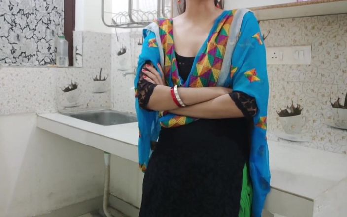 Saara Bhabhi: Hindský sexuální příběh Roleplay - bývalý přítel přišel na mou párty...