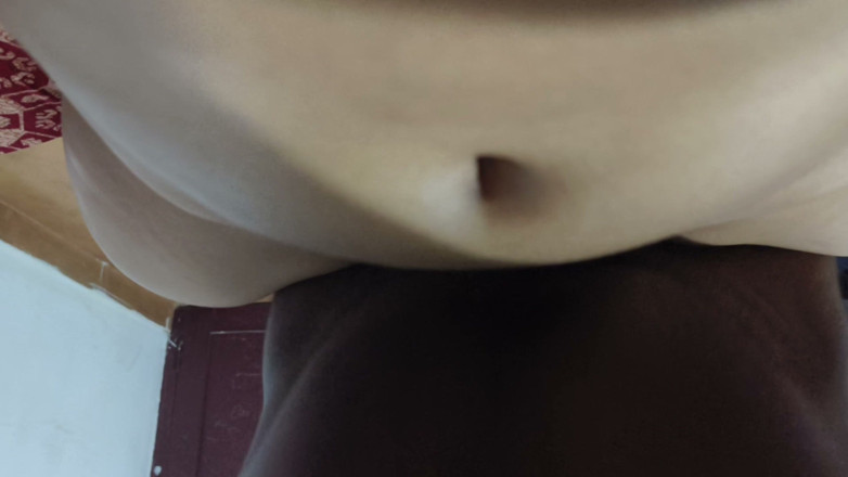 Nova_domain9999: A com os pés sexy da minha esposa gozando em...