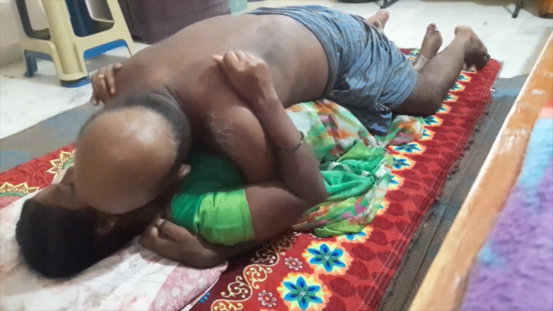 Desi palace: Hoje à noite sexo com minha namorada