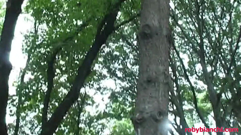 Topax Film Production: Джастін Мур отримує в її дупу два члени